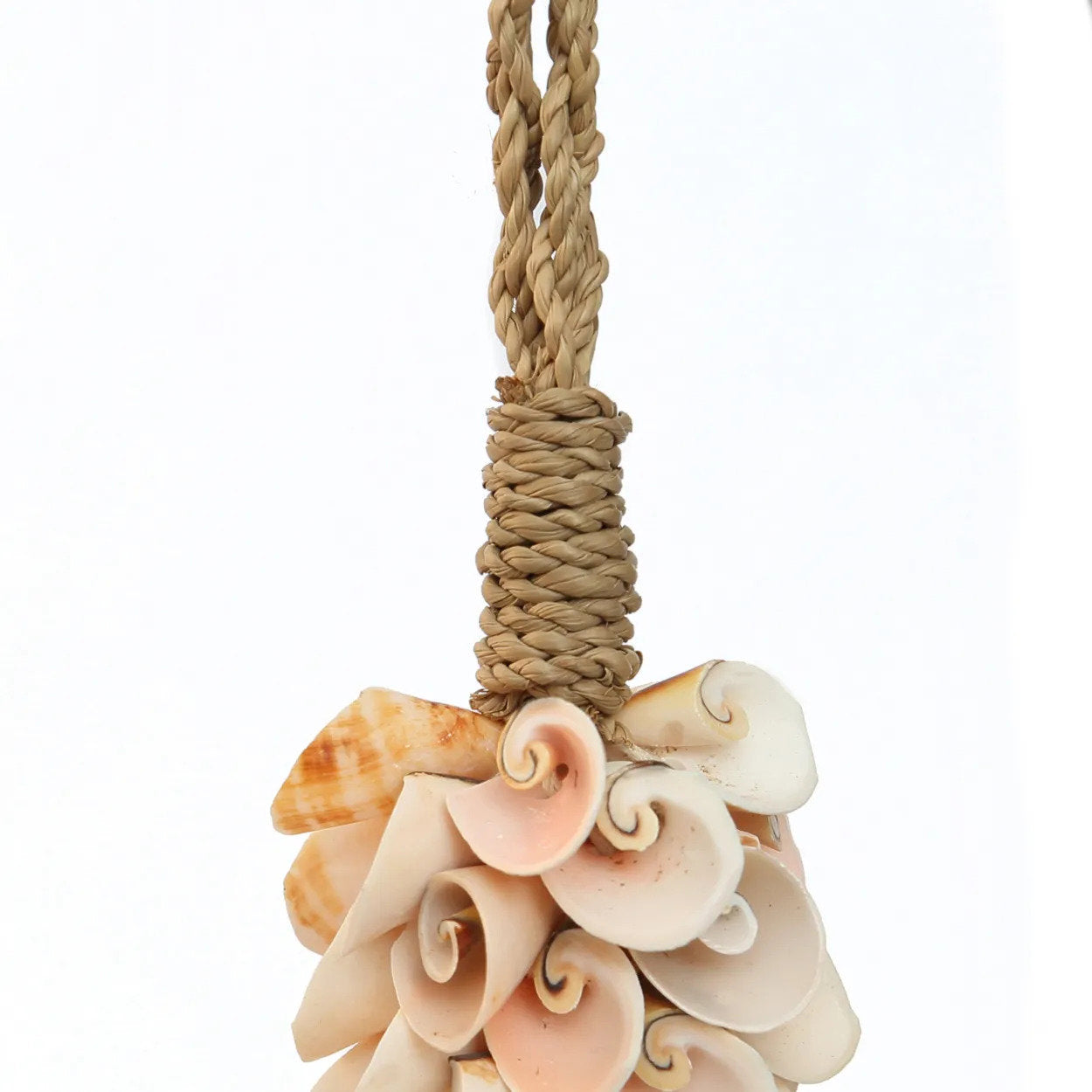 Hängende Dekoration aus Muscheln und Baumwolle - Rosa