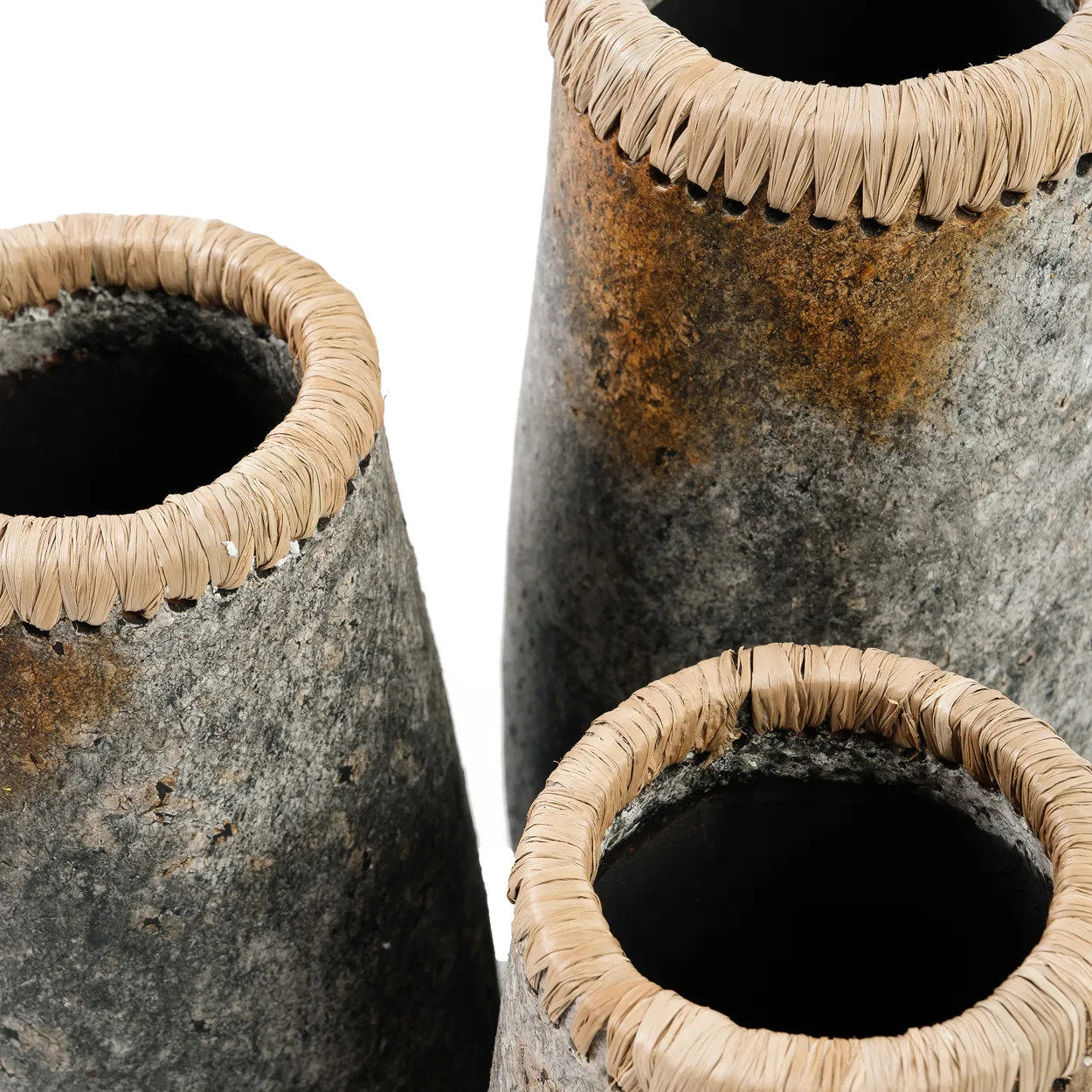 Die heimtückische Vase - Antik Grau - L