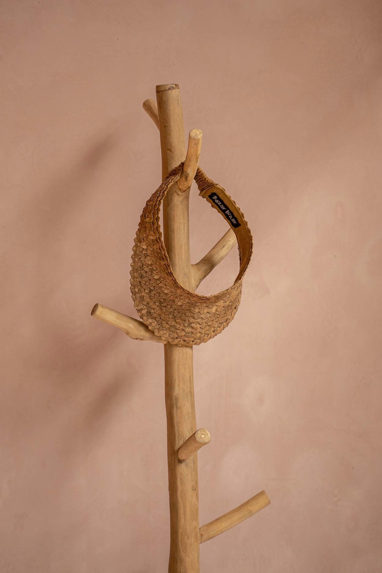 Kleiderständer aus Beton - Natur