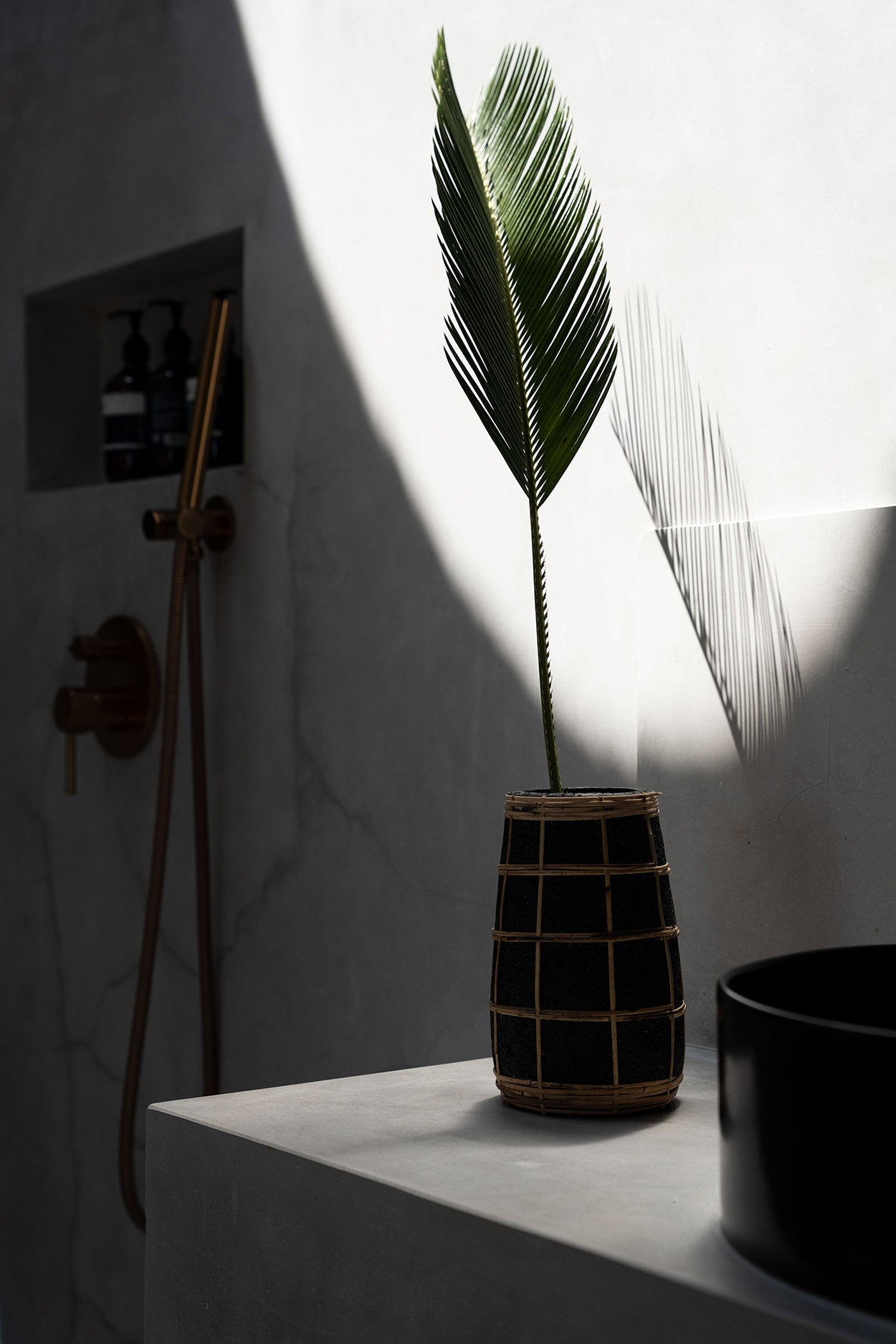 Die Cutie Vase - Schwarz Natürlich - S