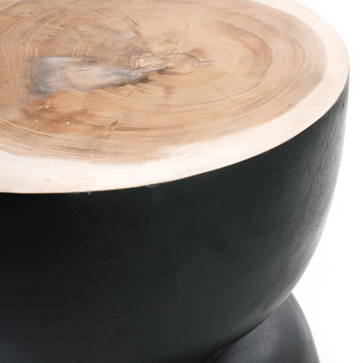 Der Karbun Hocker - Schwarz Natur