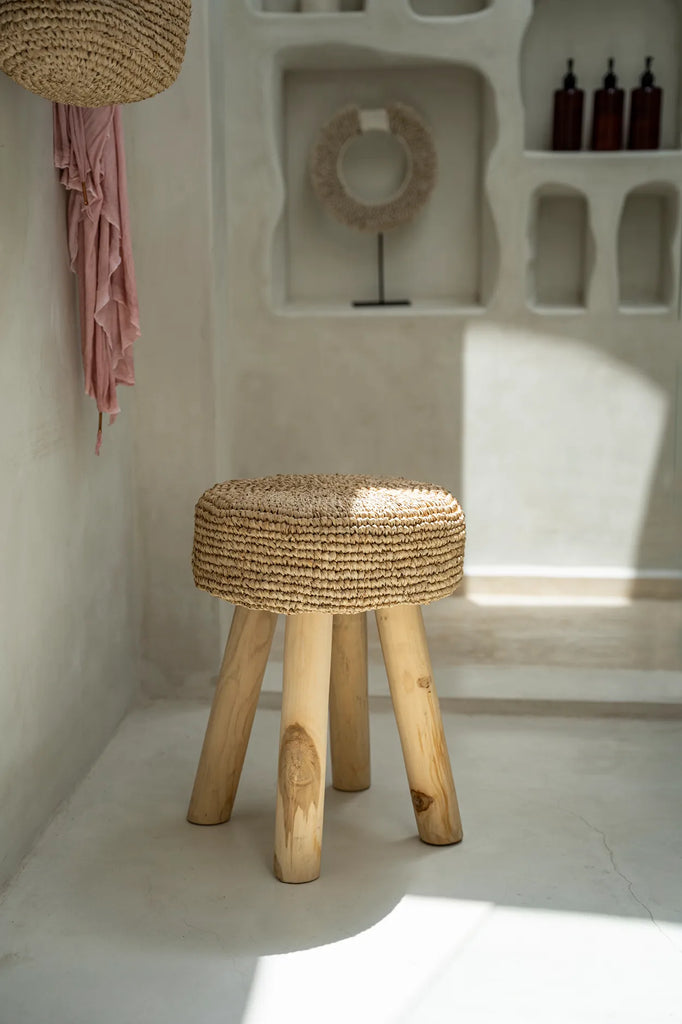 Der Raffia-Hocker - natürlich