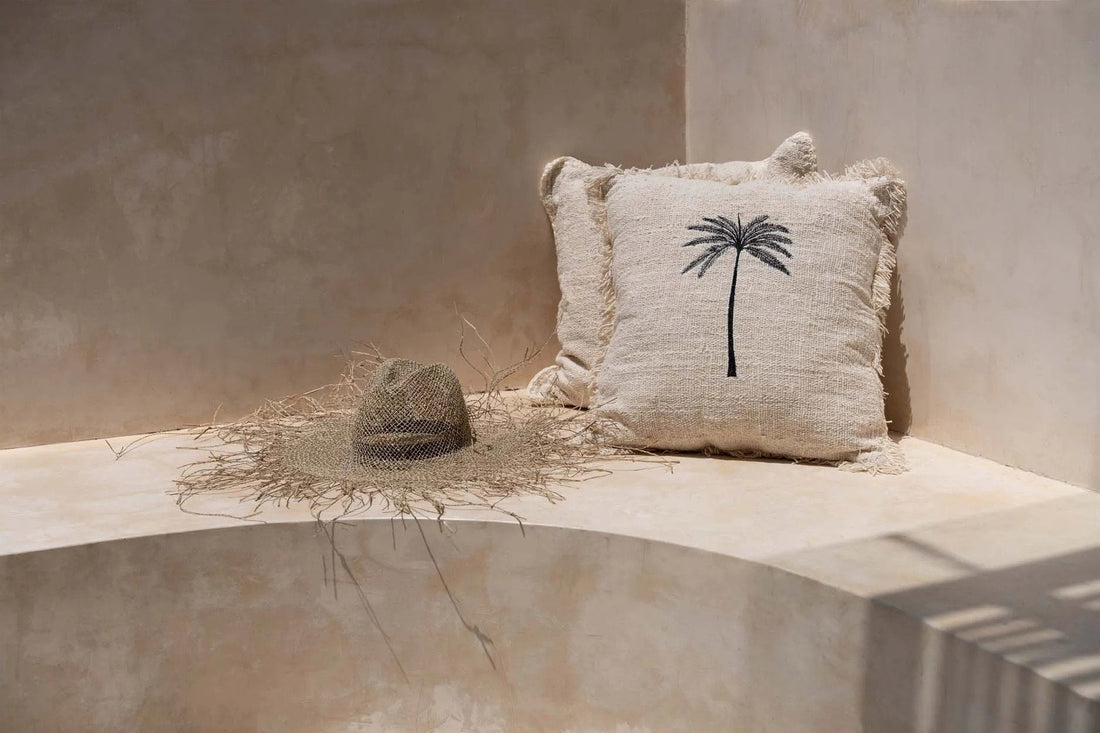 Die Gili Palm Kissenhülle - Natur Schwarz