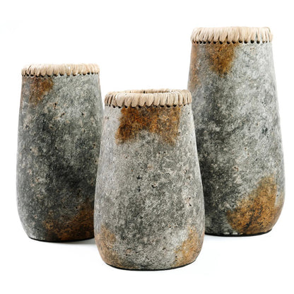Die heimtückische Vase - Antik Grau - L