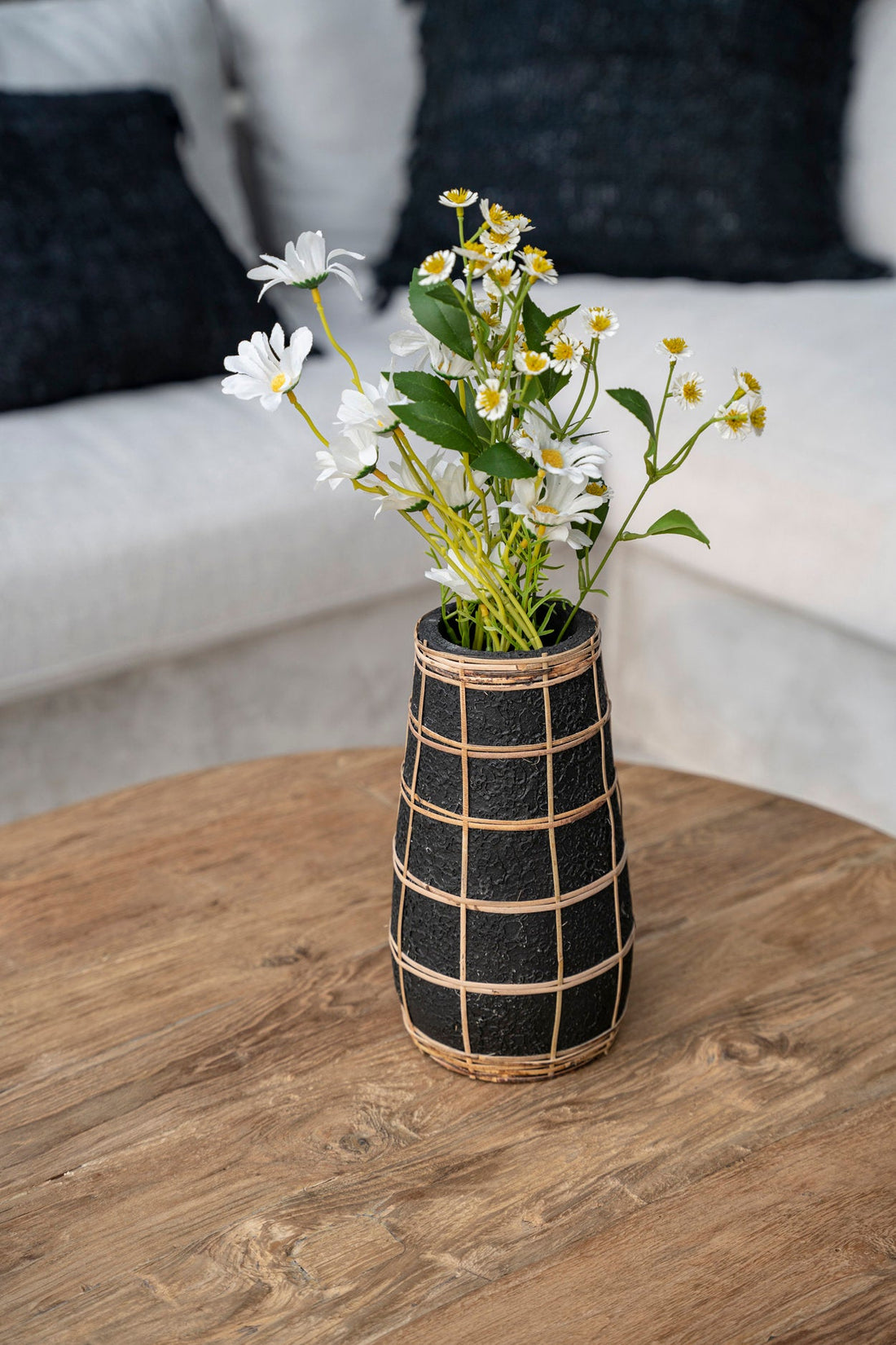 Die Cutie Vase - Schwarz Natürlich - L