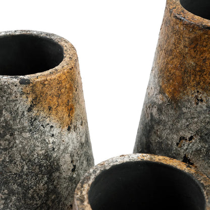 Die gespenstische Vase - Antik Grau - S